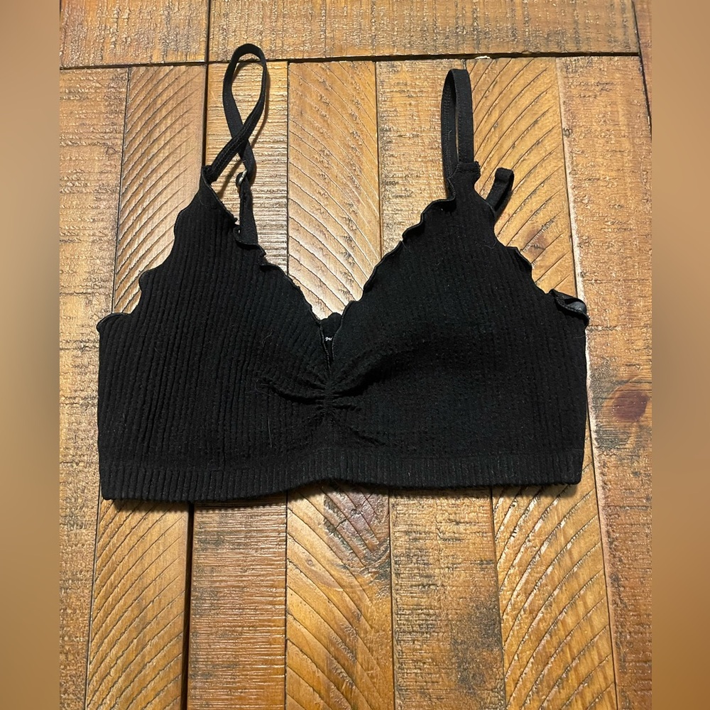 Urban Outfitters Ruffle Bralette - NWOT XS/S